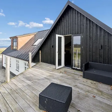 Strandulf - 1km From The Sea By Interhome Apartamento Svaneke